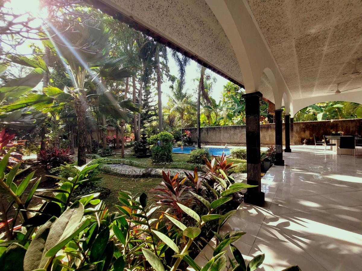 Villa Kelapa Lovina Beach Extérieur photo