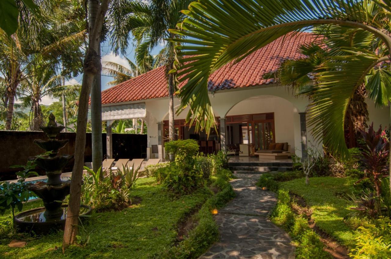 Villa Kelapa Lovina Beach Extérieur photo